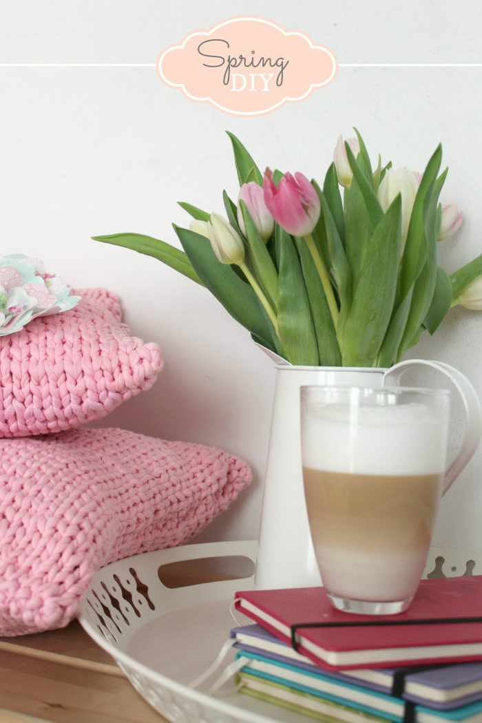 Den Frühling warm und kuschelig gestrickt…