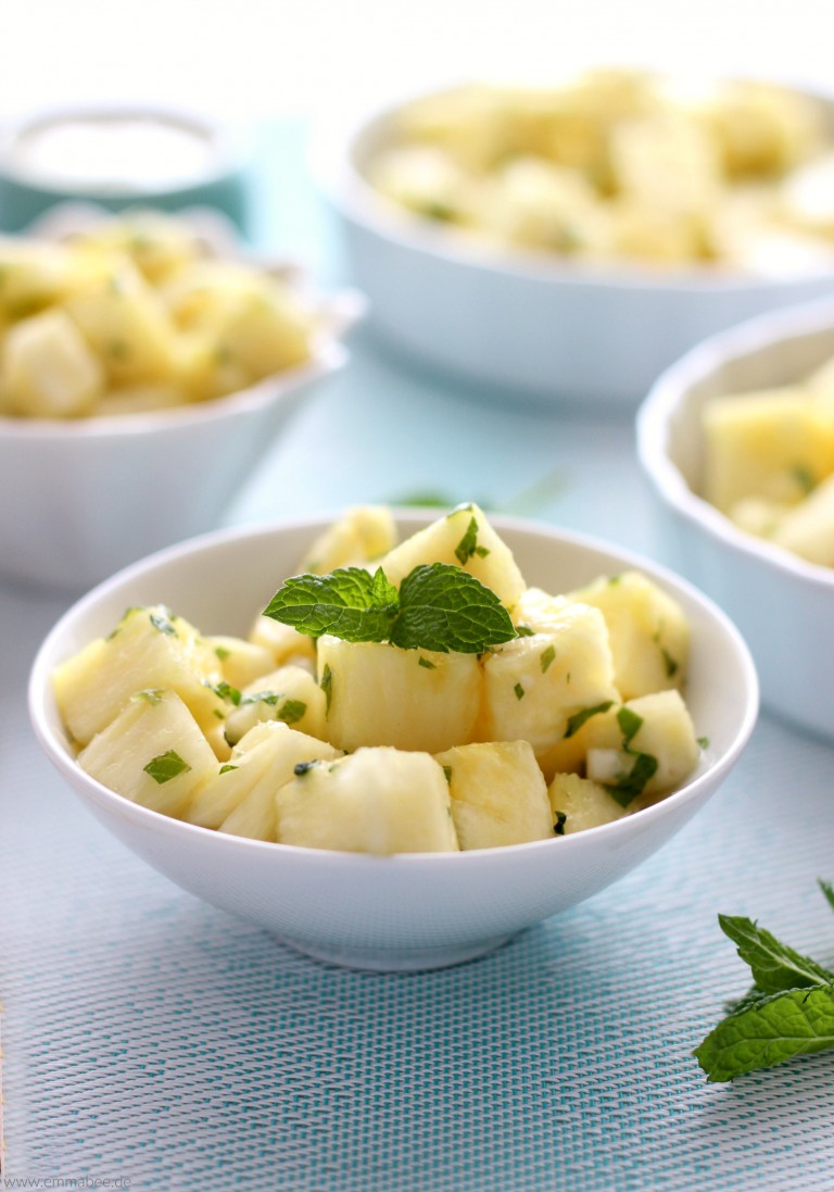 {Rezept} Dieser Ananas-Minz-Salat ist unglaublich einfach und ... {Rezept} Dieser Ananas-Minz-Salat ist unglaublich einfach und ...